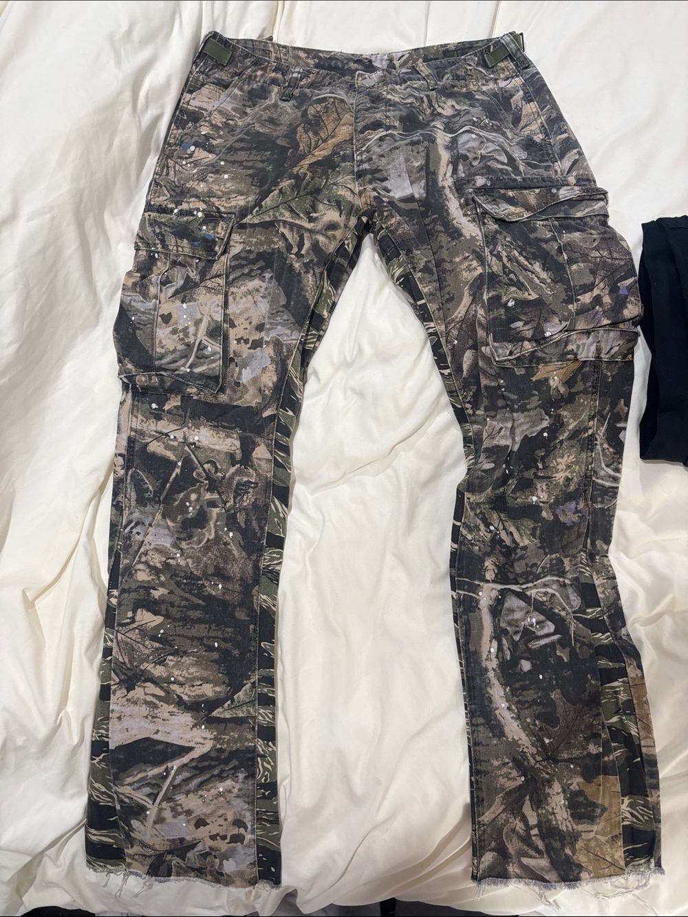 MNML Men's Straight Cargo Jeans - Brown/Black Camo